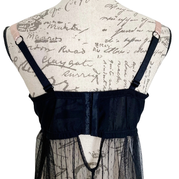 Elegant Black Lace Babydoll Lingerie - Picture 12 of 16